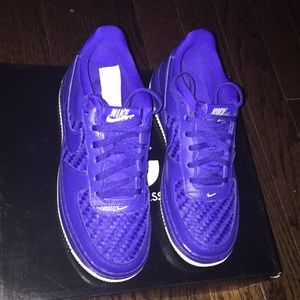 Unisex Air Force shoes.